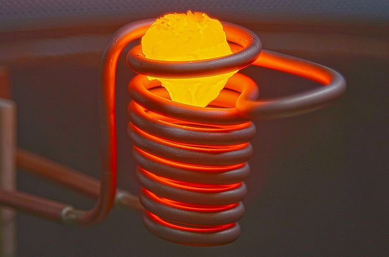 與火焰爐和電阻爐相比，高頻加熱爐有哪些優(yōu)點(diǎn)？